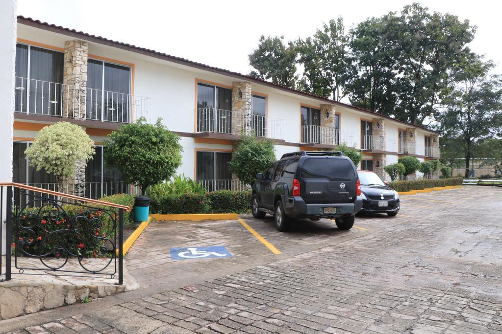 Hotel Plaza Palenque Εξωτερικό φωτογραφία