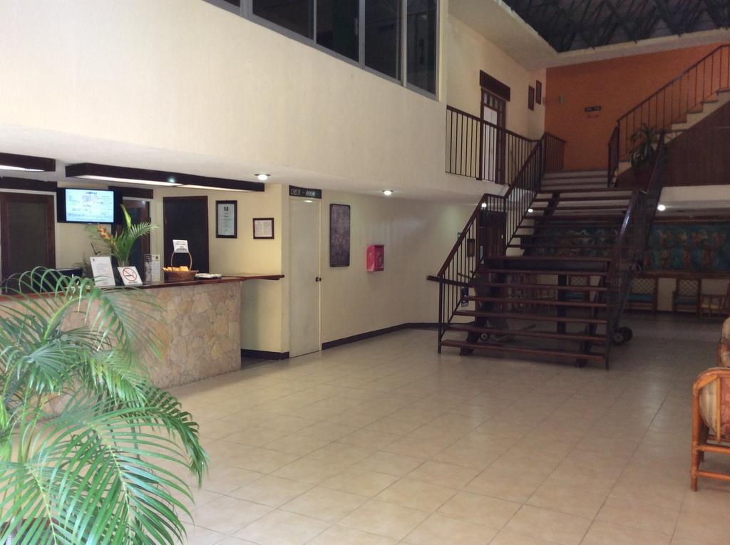 Hotel Plaza Palenque Εξωτερικό φωτογραφία