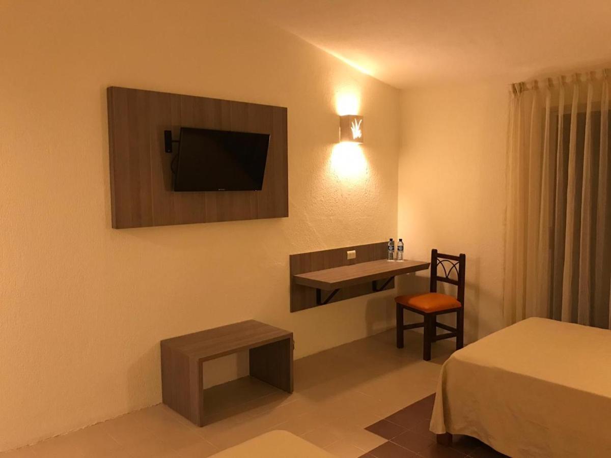 Hotel Plaza Palenque Εξωτερικό φωτογραφία